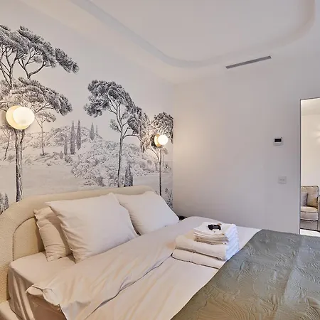 Apartment Saint Germain Des Pres Rue De Rennes By Studioprestige Paris