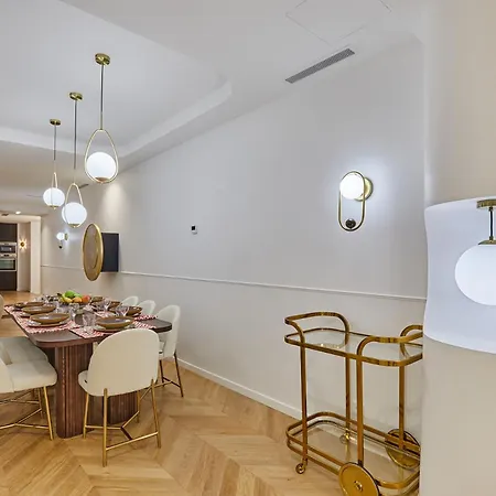Apartment Saint Germain Des Pres Rue De Rennes By Studioprestige *