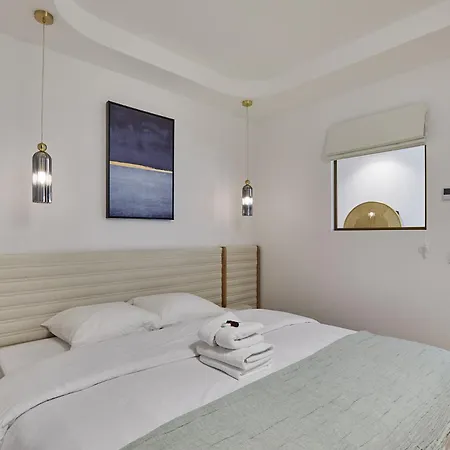 Saint Germain Des Pres Rue De Rennes By Studioprestige