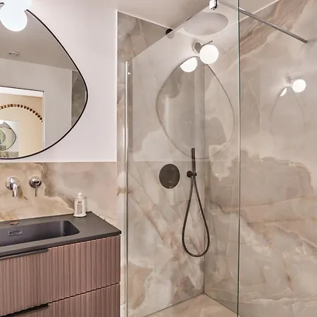 Apartment Saint Germain Des Pres Rue De Rennes By Studioprestige *