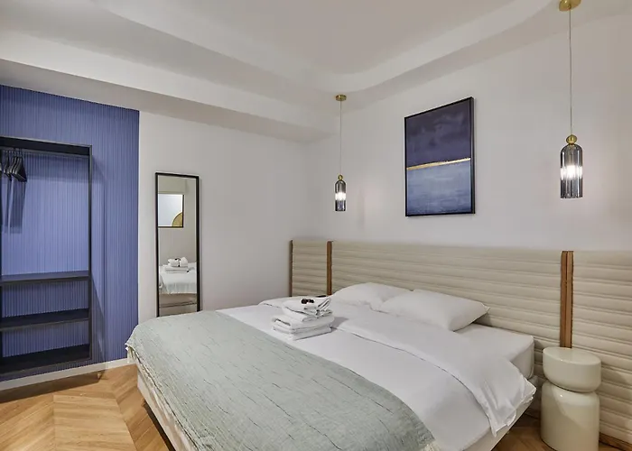 Saint Germain Des Pres Rue De Rennes By Studioprestige Paryż